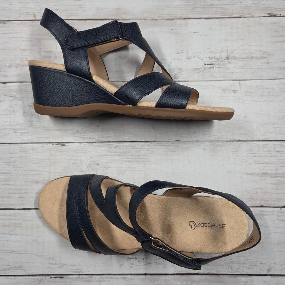 Baretraps Kyann Wedge Sandal Womens 10W Navy Blue Strappy Comfort Slingback Low